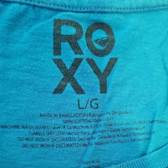 Roxy Blue Tee with Pink Floral Graphic - Picture 6 of 7